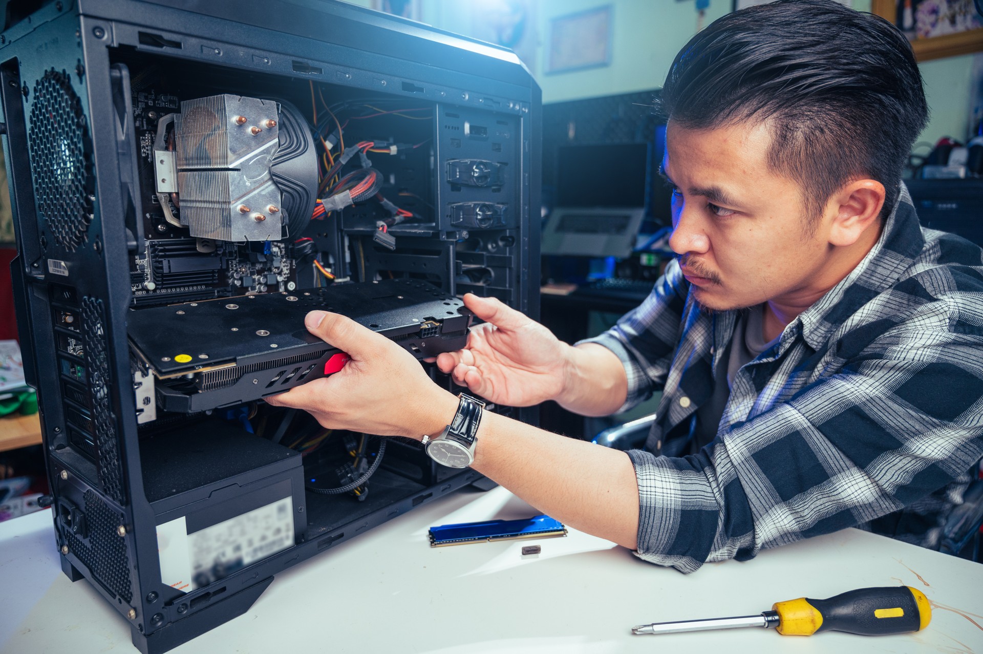Efficient and Reliable Computer Repair Services | KuuKaayeng's Tech